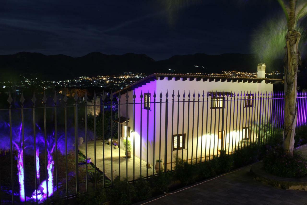 Villa Privata - Private Villa ปาแลร์โม ภายนอก รูปภาพ
