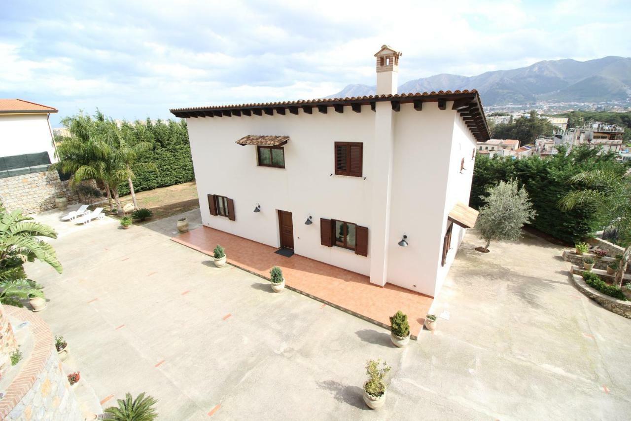Villa Privata - Private Villa ปาแลร์โม ภายนอก รูปภาพ