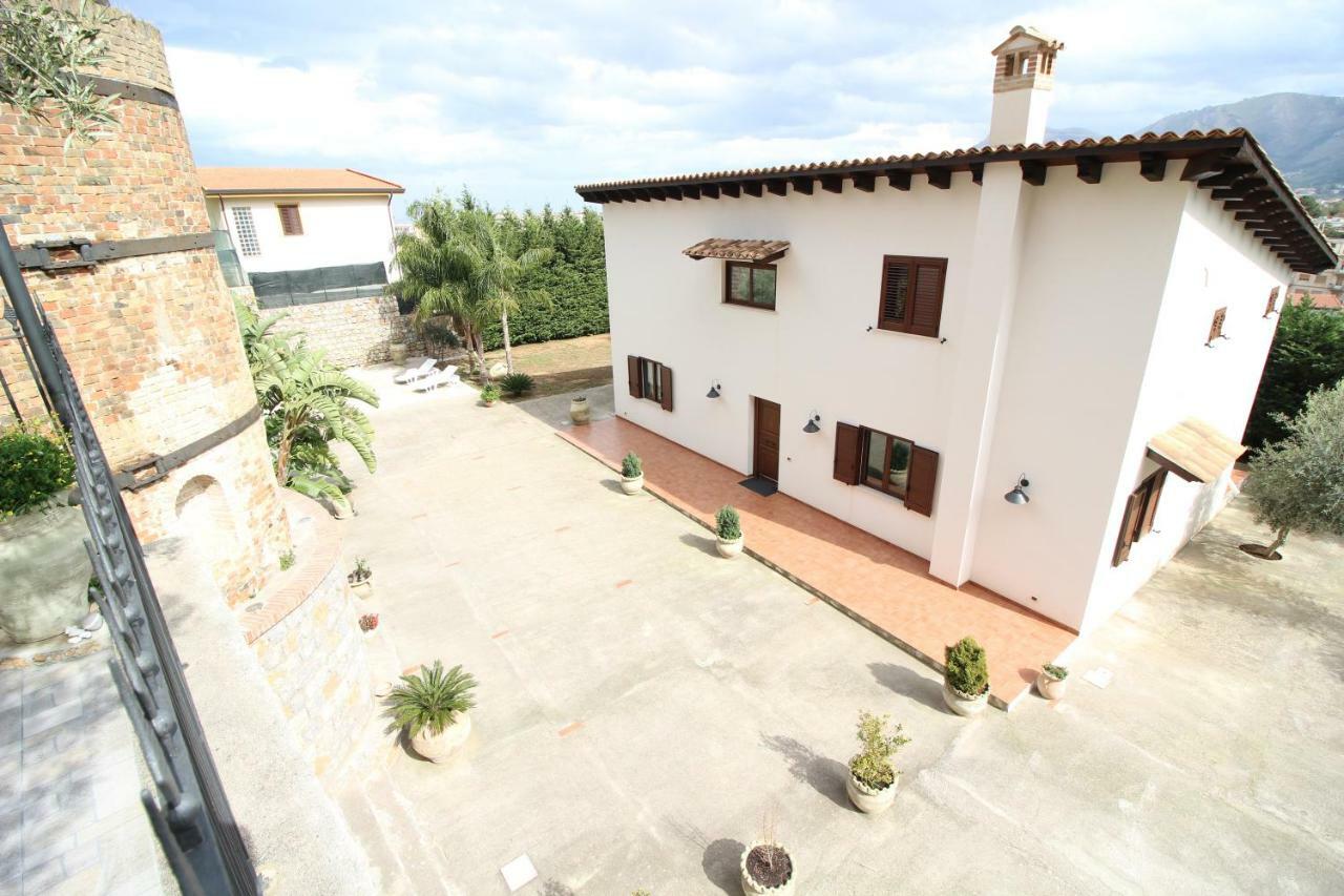 Villa Privata - Private Villa ปาแลร์โม ภายนอก รูปภาพ